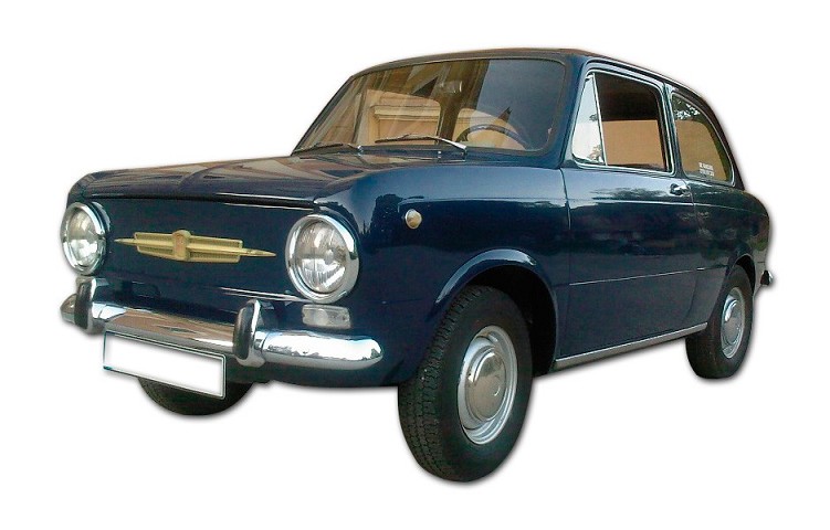 La Fiat 850 è un´autovettura prodotta tra il 1964 ed il 1971 in oltre 2 milioni e 200 000 esemplari. Nata per riempire il vuoto che vi era tra la 600 e la 1100, la Fiat riuscì a creare in poco tempo e con poca spesa una vettura che seppe resistere